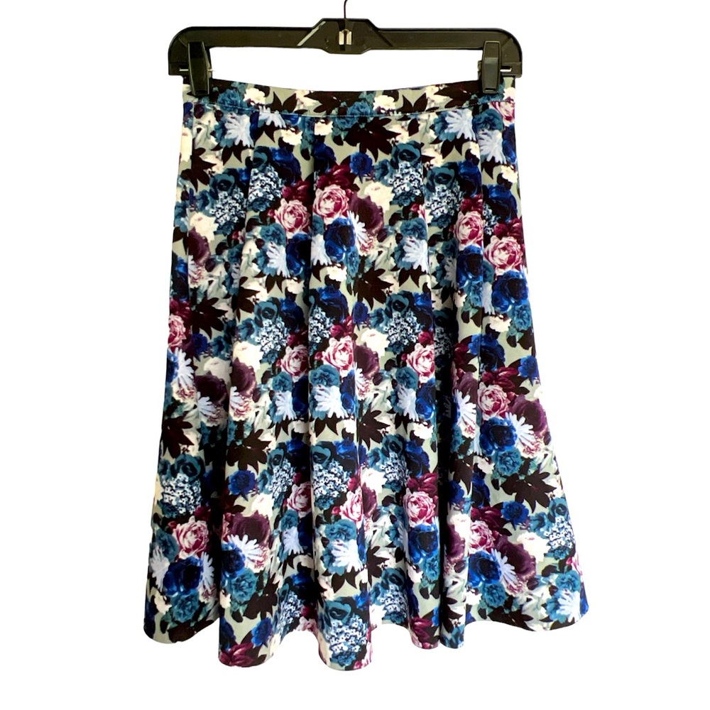 RUE 21 Floral A-Line Skirt Zip Closure Size Junior Small